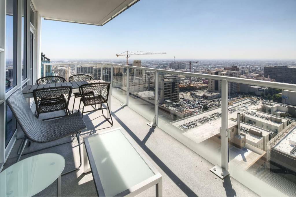 Luxurious Highrise 2B 2B Apartment Heart Of Downtown La Los Angeles Bagian luar foto